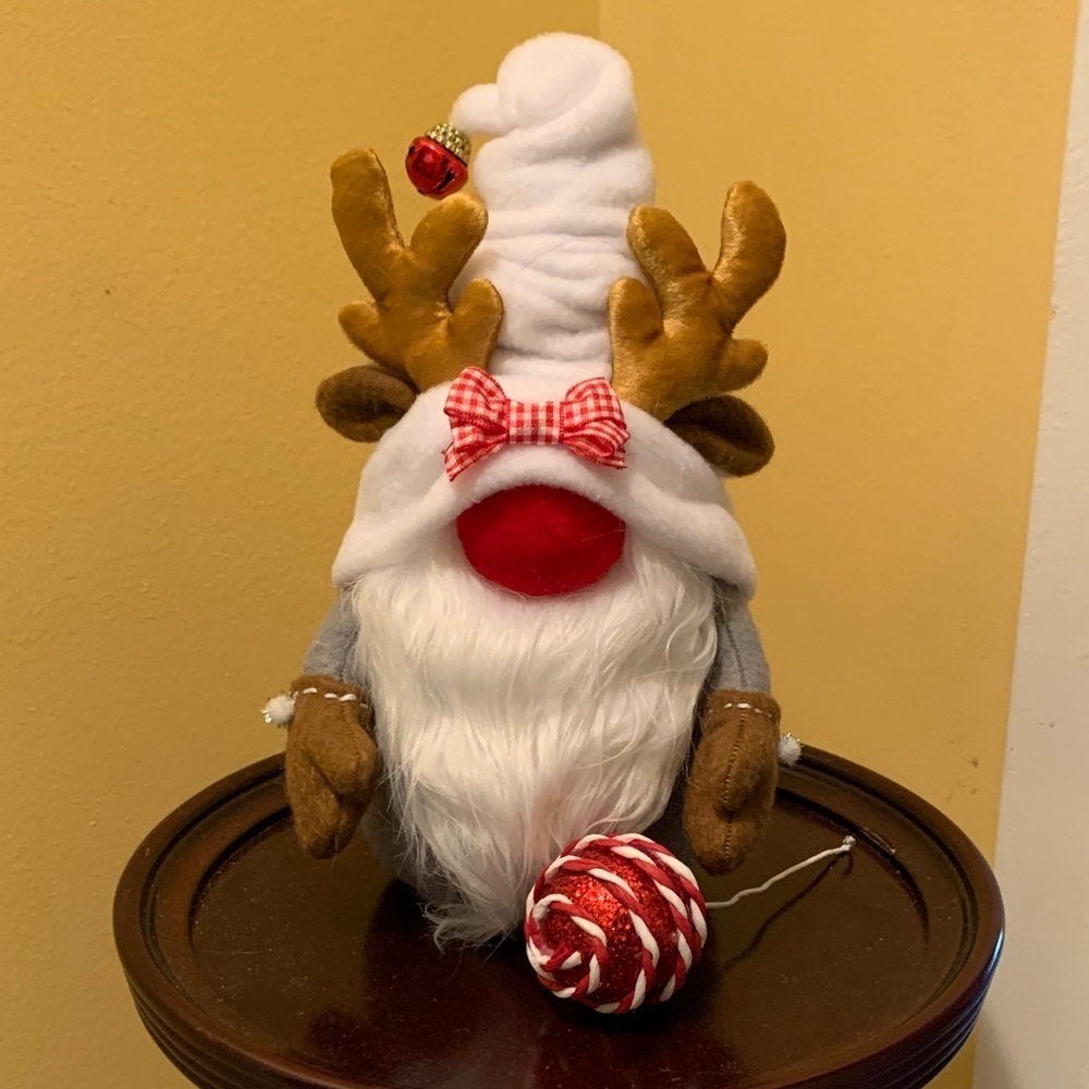 Red Nosed Reindeer Christmas Gnome Festive by MWT NWT